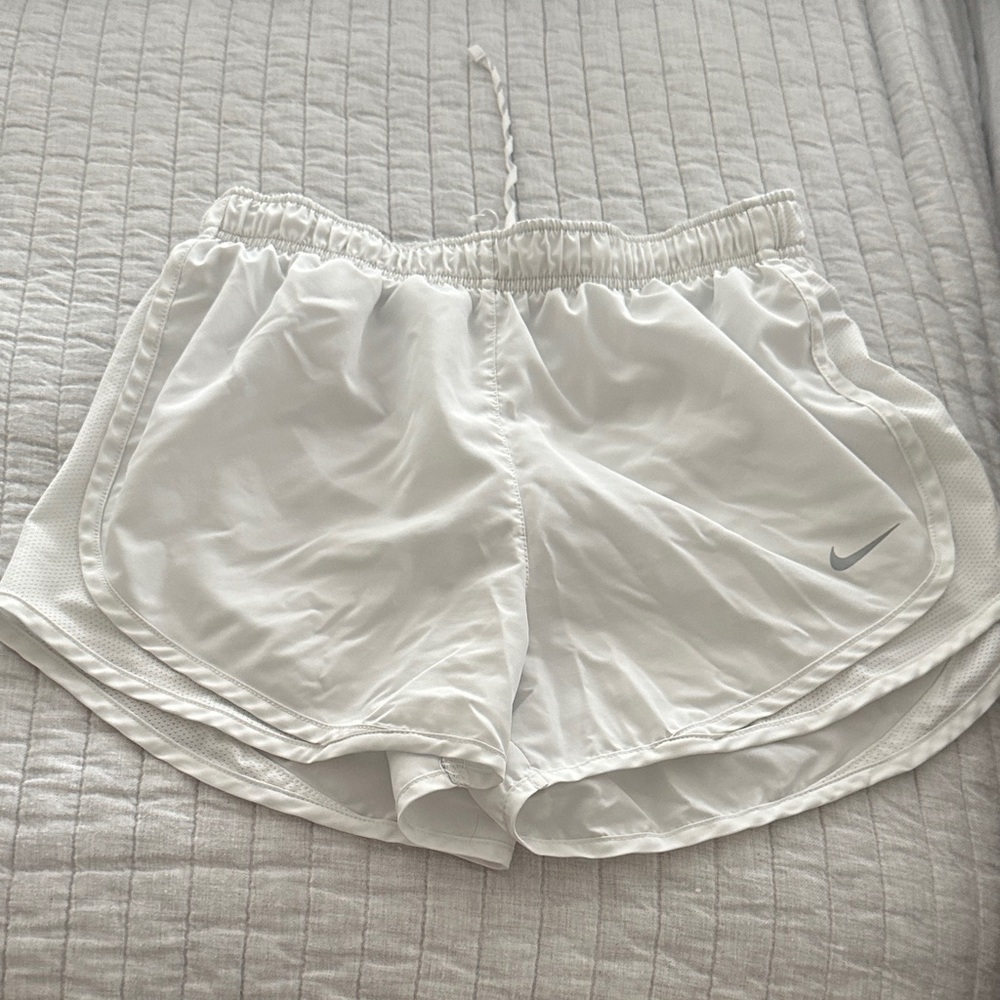 Nike Women's Athletic White Shorts size Small with inner liner